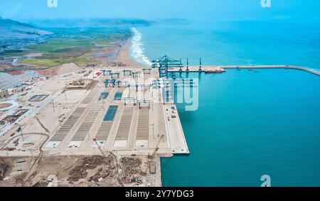 Porto marittimo di Chancay. Situato in Perù, il Mega Port è in costruzione, futuro centro marittimo del Sud America. Chancay Lima, Perù. Foto Stock