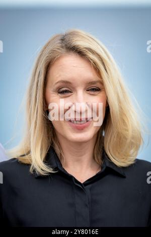 Bene, Francia. 30 settembre 2024. L'attrice francese Ludivine Sagnier posa durante una chiamata fotografica per "Leurs enfants après eux" come parte del festival cinematografico Cineroman di Nizza il 30 settembre 2024. Foto di Shootpix/ABACAPRESS. COM credito: Abaca Press/Alamy Live News Foto Stock