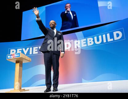 Birmingham Regno Unito. 02/10/2024, James intelligente. Gli ultimi discorsi dei leader della conferenza dei conservatori Birmingham Regno Unito. Tutti e quattro i leader candidati sono saliti sul palco per sostenere la leadership. Birmingham Conference International Convention Centre. Foto del Regno Unito: Garyroberts/worldwidefeatures.com Foto Stock