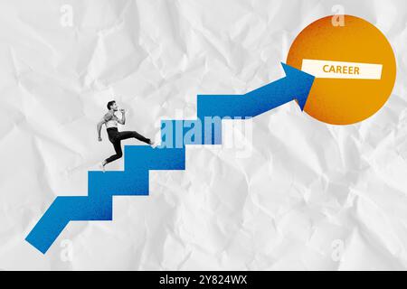 Collage d'arte contemporanea di un giovane, un modo per fare carriera e migliorare se stesso, correndo su scale isolate su sfondo di colore bianco Foto Stock