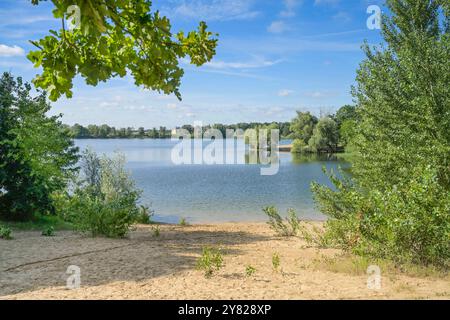 Badestrand am Flughafensee, Tegel, Reinickendorf, Berlino, Deutschland *** Spiaggia balneabile sul lago dell'aeroporto, Tegel, Reinickendorf, Berlino, Germania Foto Stock