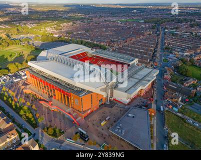 Aerial Ground View Outside the Stadium durante la partita Liverpool FC vs Bologna FC UEFA Champions League Round 1 ad Anfield, Liverpool, Inghilterra, Regno Unito il 2 ottobre 2024 Credit: Every Second Media/Alamy Live News Foto Stock