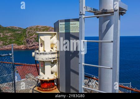 Corno nebbia al faro di Fort Amherst, St. John's, Newfoundland & Labrador, Canada Foto Stock