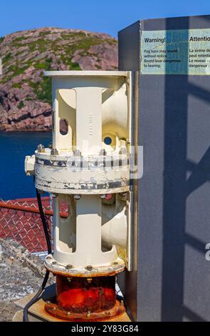 Corno nebbia al faro di Fort Amherst, St. John's, Newfoundland & Labrador, Canada Foto Stock