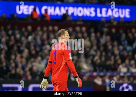 Birmingham, Regno Unito. 2 ottobre 2024. Calcio: Champions League, Aston Villa - Bayern Monaco, turno preliminare, partita 2, Villa Park, Monaco portiere Manuel Neuer reagisce. Crediti: Peter Kneffel/dpa/Alamy Live News Foto Stock