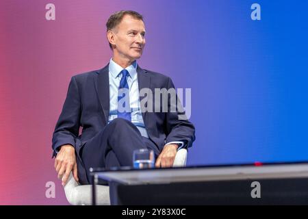 International Convention Centre, Birmingham, Regno Unito. Lunedì 30 settembre 2024. Il secondo giorno della Conferenza del Partito Conservatore. Il primo evento della giornata - in conversazione con il Cancelliere ombra dello Scacchiere - Jeremy Hunt Foto Stock