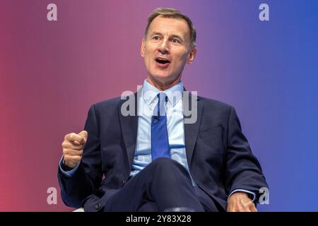 International Convention Centre, Birmingham, Regno Unito. Lunedì 30 settembre 2024. Il secondo giorno della Conferenza del Partito Conservatore. Il primo evento della giornata - in conversazione con il Cancelliere ombra dello Scacchiere - Jeremy Hunt Foto Stock