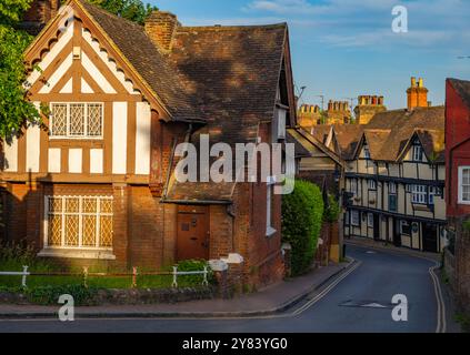 Case a High St, Aylesford, Kent a Sunset Foto Stock