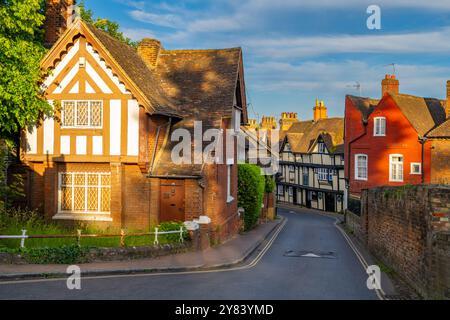 Case a High St, Aylesford, Kent a Sunset Foto Stock