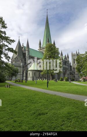 Vista della cattedrale di Nidaros a Trondheim, Norvegia, Europa Foto Stock