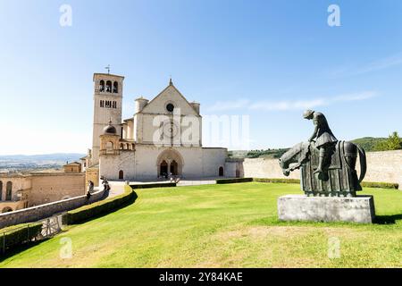 Architettura religiosa della Basilica di San Francesco d'Assisi in Umbria, provincia di Perugia, Italia. (Parte II). Foto Stock