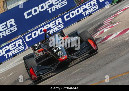 SANTINO FERRUCCI (14) di Woodbury, Connecticut, corre per le strade durante l'Honda Indy Toronto a Toronto, ON, CAN Foto Stock