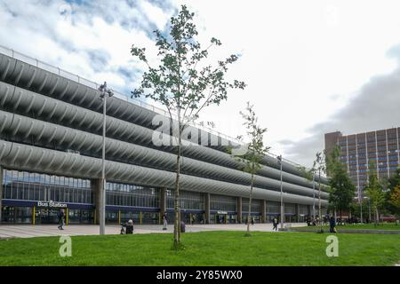 Parcheggio curvo balconi di Preston alla stazione degli autobus, Lancashire, Inghilterra, Regno Unito Foto Stock