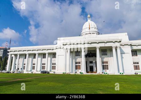 Colombo, Sri Lanka - 3 dicembre 2021: Municipio di Colombo, sede del Consiglio municipale di Colombo e ufficio del sindaco di Colombo Foto Stock