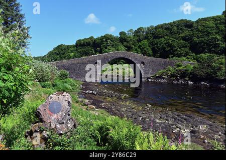 Targa commemorativa. Bicentenario del ponte Clachan che attraversa Clachan Sound. Seil Island, Argyll and Bute, Scozia, Regno Unito, Europa. Foto Stock