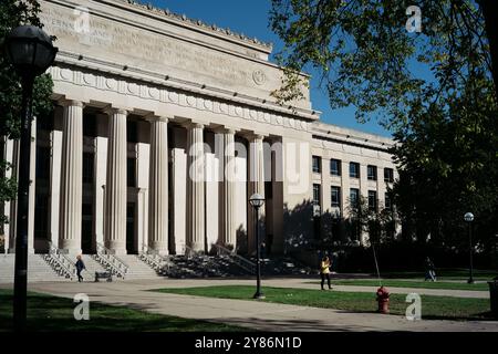 Angell Hall, nel campus della University of Michigan, Ann Arbor Michigan USA Foto Stock