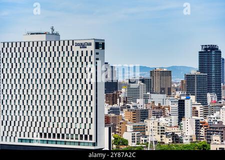 Osaka, Giappone - 05.05.2024: Double Tree by Hilton Luxury Hotel a Osaka, Giappone. Foto Stock