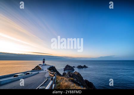 Faro de Cabo Ortegal al anochecer Foto Stock