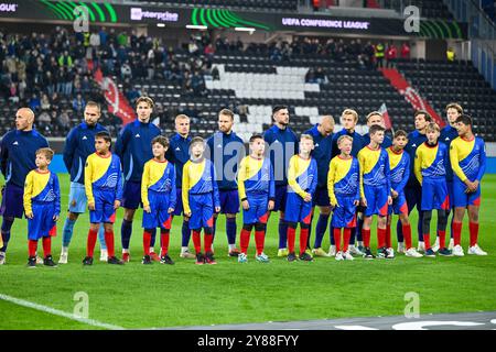 Linz, Austria. 3 ottobre 2024. LINZ, AUSTRIA - 3 OTTOBRE: Squadra di Djurgarden SE durante la partita di fase MD1 della UEFA Conference League 2024/25 tra LASK e Djurgarden Oberoesterreich Arena il 3 ottobre 2024 a Linz, Austria.241003 SEPA 20 020 - 20241003 PD9267 credito: APA-PictureDesk/Alamy Live News Foto Stock