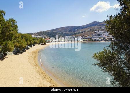 La spiaggia di Batsi ad Andros, Grecia, Europa Foto Stock