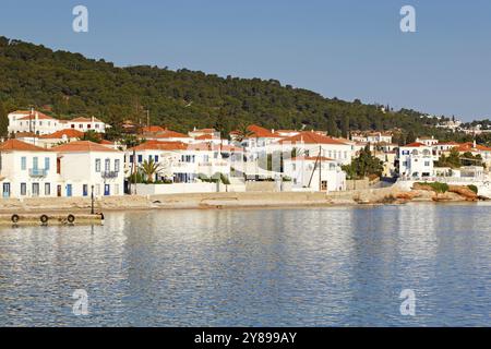 Case tradizionali nella città di Spetses, Grecia, Europa Foto Stock