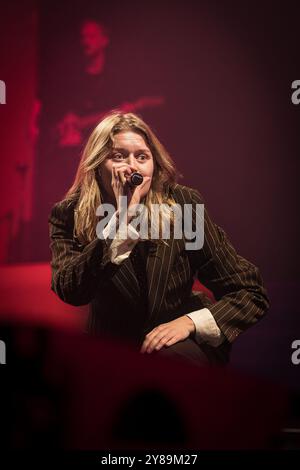 Oslo, Norvegia. 3 ottobre 2024. La cantante, cantautrice e musicista norvegese Girl in Red esegue un concerto dal vivo all'Oslo Spektrum di Oslo. Credito: Gonzales Photo/Alamy Live News Foto Stock