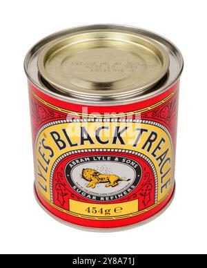 Abram Lyle and Sons Black Treacle ha raffinato la melassa di canna da zucchero in una latta da 454 g Foto Stock