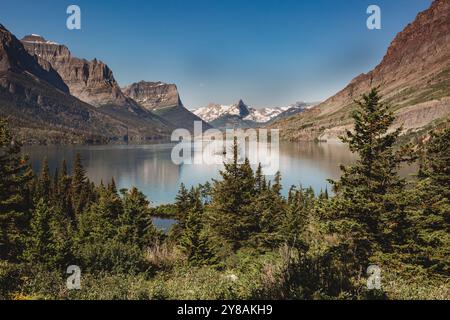 goose Island sul lago Mary nel Glacier National Park Foto Stock