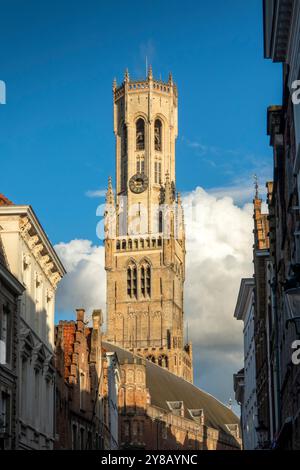 Belgio, Fiandre, Bruges, Woolestraat, Belfort Bell Tower Foto Stock