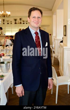 Georg Friedrich Prinz von Preußen beim 34. Preis der Deutschen Einheit Pferderennen auf der Rennbahn Hoppegarten. Berlino, 03.10.2024 *** Georg Friedrich Principe di Prussia alla corsa di cavalli del Premio dell'unità tedesca 34 all'ippodromo Hoppegarten di Berlino, 03 10 2024 foto:XM.xWehnertx/xFuturexImagex renntag 4028 Foto Stock