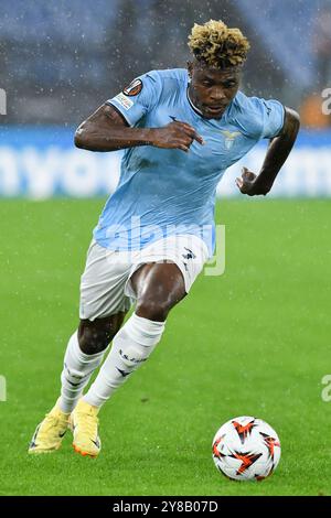 Roma, Italia. 3 ottobre 2024. Fisayo Dele Bashiru della SS Lazio visto in azione durante il secondo turno di qualificazione di Europa League - partita di 2° tappa tra SS Lazio e OGC Nizza allo stadio olimpico. Punteggio finale; Lazio 4:1 Nizza. Credito: SOPA Images Limited/Alamy Live News Foto Stock