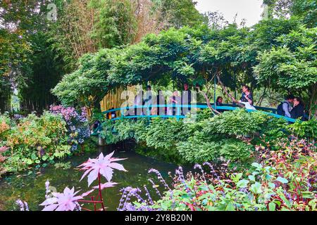 Artista impressionista, il giardino di Claude Monet a Giverny, Francia. Foto Stock