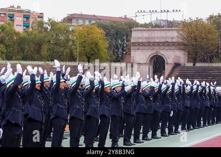 Milano, Italia. 4 ottobre 2024. Cerimonia di giuramento dei cadetti della polizia locale - Cronaca - Milano, Italia - Venerd&#xec;, 04 ottobre 2024 (foto Marco Cremonesi/LaPresse) cerimonia di giuramento dei cadetti della polizia locale - News - Milano, Italia - venerdì 04 ottobre 2024 (foto Marco Cremonesi/LaPresse) crediti: LaPresse/Alamy Live News Foto Stock