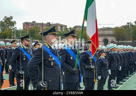 Milano, Italia. 4 ottobre 2024. Cerimonia di giuramento dei cadetti della polizia locale - Cronaca - Milano, Italia - Venerd&#xec;, 04 ottobre 2024 (foto Marco Cremonesi/LaPresse) cerimonia di giuramento dei cadetti della polizia locale - News - Milano, Italia - venerdì 04 ottobre 2024 (foto Marco Cremonesi/LaPresse) crediti: LaPresse/Alamy Live News Foto Stock