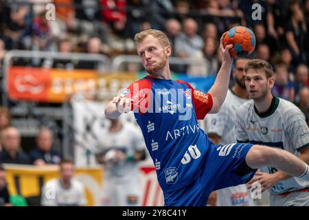 HBW Balingen-Weilstetten vs. HSG Wetzlar, Handball, DHB-Pokal, 2. Runde, 02.10.2024, Wurf von Sascha Pfattheicher (HBW Balingen,#30) foto: Eibner-Pressefoto/Stefan Rosenfeld Foto Stock