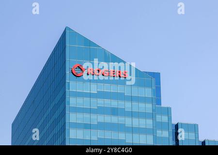 Rogers firma sull'edificio a North York a Toronto. Foto Stock