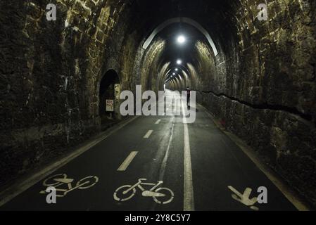 ITALIA LES CINQ TERRES BALLADE ENTRE CAMOGLIA E LEVANTO VIA MONTARETTO & BONASSALA Foto Stock