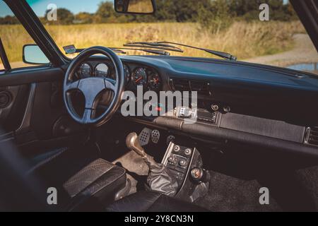 1987 Porsche 911 930 RUF 3,4 BTR fotografato nella campagna autunnale Foto Stock