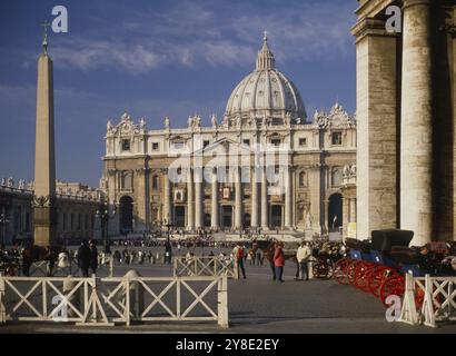 Piazza San Pietro, Roma Foto Stock