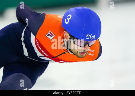 Heerenveen, Paesi Bassi. 5 ottobre 2024. HEERENVEEN, PAESI BASSI - 5 OTTOBRE: Itzhak de Laat gareggia nel Relay Mix Team durante il KNSB Dutch Open a Thialf il 5 ottobre 2024 a Heerenveen, Paesi Bassi. (Foto di Andre Weening/Orange Pictures) credito: Orange Pics BV/Alamy Live News Foto Stock