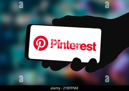 Logotipo Pinterest visualizzato sullo smartphone Foto Stock