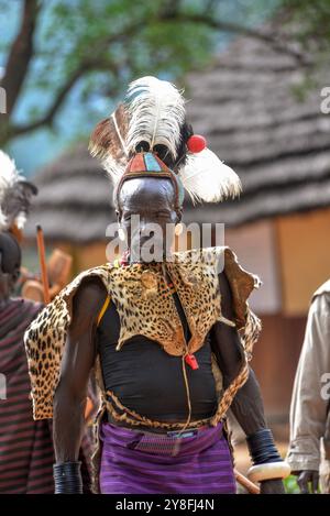 Un anziano Karimojong a Kotido- Karamoja Uganda Foto Stock
