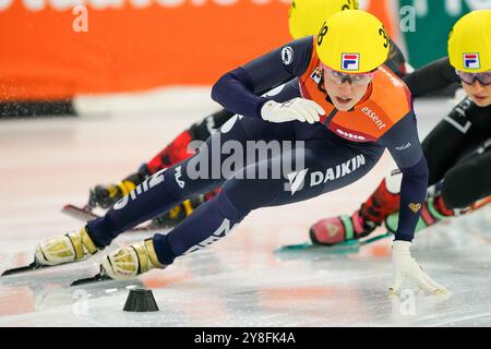 Heerenveen, Paesi Bassi. 5 ottobre 2024. HEERENVEEN, PAESI BASSI - 5 OTTOBRE: Suzanne Schulting gareggia nella finale dei 1500 m durante il KNSB Dutch Open a Thialf il 5 ottobre 2024 a Heerenveen, Paesi Bassi. (Foto di Andre Weening/Orange Pictures) credito: Orange Pics BV/Alamy Live News Foto Stock