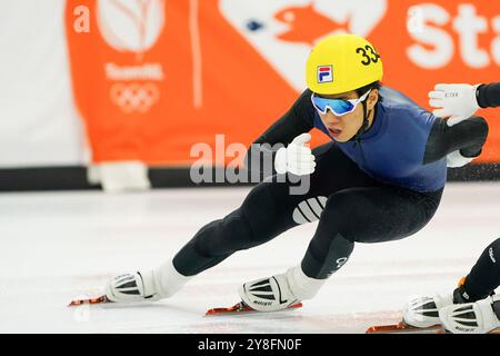 Heerenveen, Paesi Bassi. 5 ottobre 2024. HEERENVEEN, PAESI BASSI - 5 OTTOBRE: Yoonseok Lee gareggia nella finale dei 1500 m durante il KNSB Dutch Open a Thialf il 5 ottobre 2024 a Heerenveen, Paesi Bassi. (Foto di Andre Weening/Orange Pictures) credito: Orange Pics BV/Alamy Live News Foto Stock