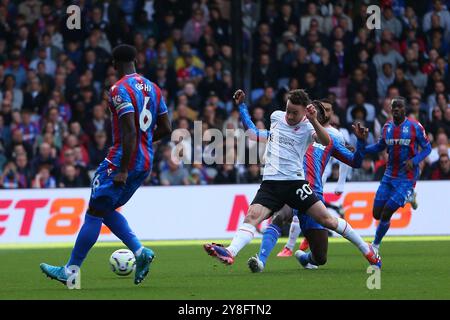 Selhurst Park, Selhurst, Londra, Regno Unito. 5 ottobre 2024. Premier League Football, Crystal Palace contro Liverpool; Diogo Jota del Liverpool segna al nono minuto per 0-1. Credito: Action Plus Sports/Alamy Live News Foto Stock