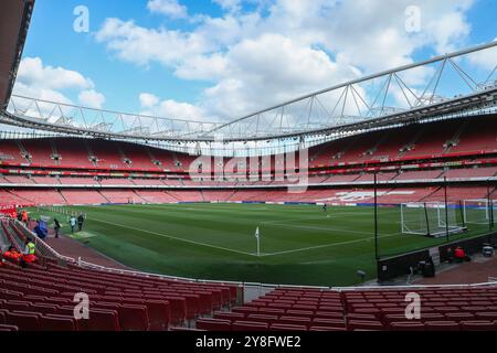 Londra, Regno Unito. 5 ottobre 2024. Una vista generale dell'Emirates Stadium prima della partita di Premier League Arsenal vs Southampton all'Emirates Stadium, Londra, Regno Unito, 5 ottobre 2024 (foto di Izzy Poles/News Images) a Londra, Regno Unito il 10/5/2024. (Foto di Izzy Poles/News Images/Sipa USA) credito: SIPA USA/Alamy Live News Foto Stock