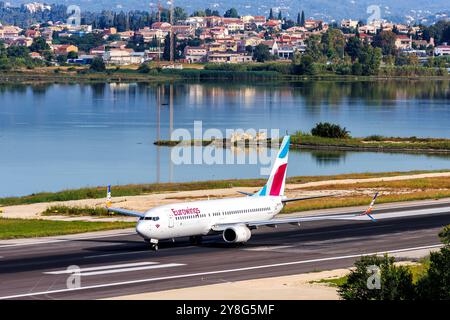 Corfù, Grecia - 6 giugno 2024: Aereo Eurowings Boeing 737-800 presso l'aeroporto di Corfù (CFU) in Grecia. Foto Stock