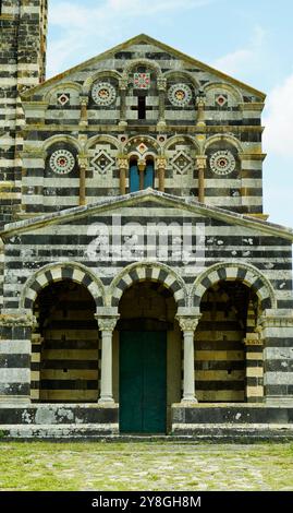 Chiesa della Santissima Trinità di Saccargia, Codrongianos, provincia di Sassari, Sardegna, Italia Foto Stock