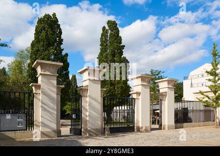L'ingresso ad Abney Park, Stoke Newington, Londra Regno Unito Foto Stock