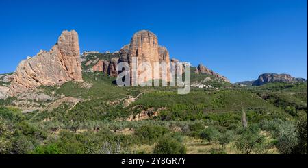 Mallos de Riglos, monumento naturale, Huesca, comunità Aragona, Spagna. Foto Stock